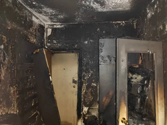 В СКР показали кадры из квартиры в Сургуте, где пожар унес жизнь пенсионерки