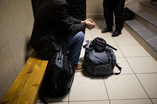 Более 300 мигрантов задержала полиция Сургута во время масштабной облавы на нелегалов