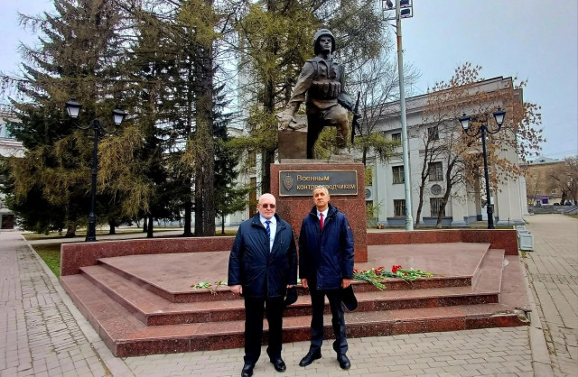 В УрФО почтили память героев военной контрразведки