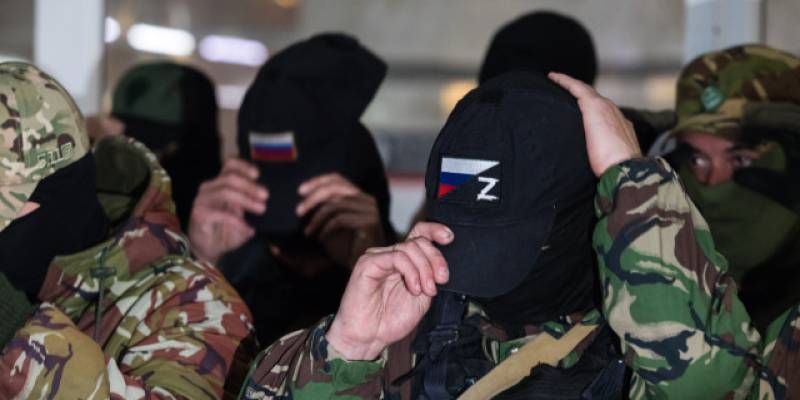 Первым делом – быт: как обустраивают блиндажи на фронте, рассказал боец СВО из ХМАО. ВИДЕО