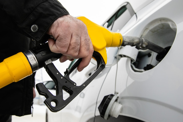 За топливом &ndash; в Арктику: в ХМАО назвали города с самым дорогим и дешевым бензином