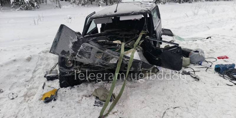 Машины всмятку: на трассе в ХМАО произошло смертельное ДТП