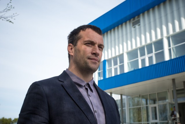 &laquo;Нужно, чтобы папа был рядом&raquo;: Эдуард Исаков раскрыл причины отставки из правительства ХМАО