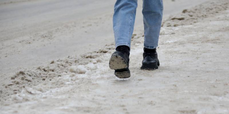 Подросток из Сургута поссорился с матерью и на попутках сбежал в Тюмень