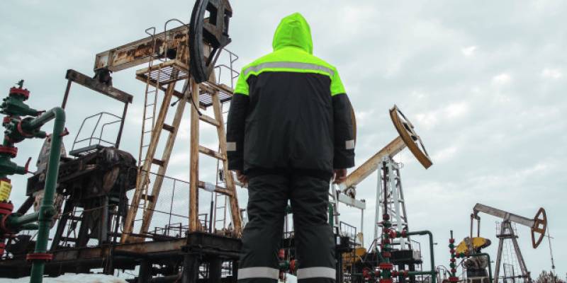 В ХМАО намерены сохранить уровень нефтедобычи, несмотря на трудности