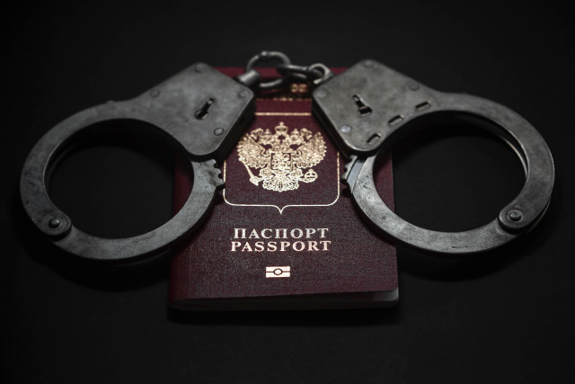 Рецидивистка в ХМАО обчистила пожилого поклонника пока он спал Рецидивистка в ХМАО обчистила пожилого поклонника пока он спал