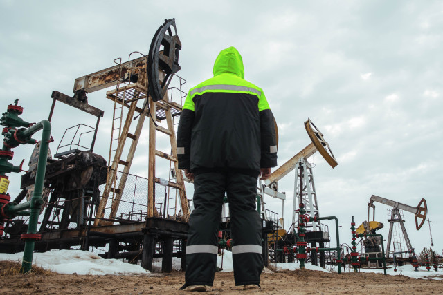 В ХМАО намерены сохранить уровень нефтедобычи, несмотря на трудности