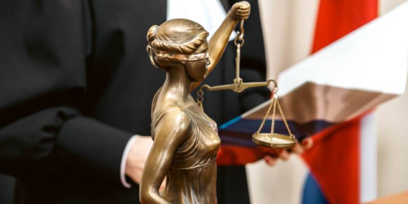 В ХМАО экс-глава паспортного сервиса МВД отправится в колонию за взятки