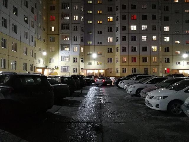 В Нижневартовске во дворе молодой водитель сбил первоклассницу