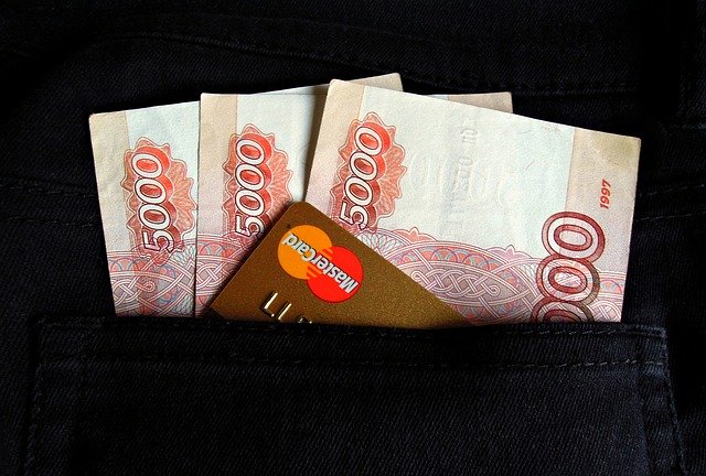 Сургутский бизнесмен должен отдать налоговой 26 млн рублей