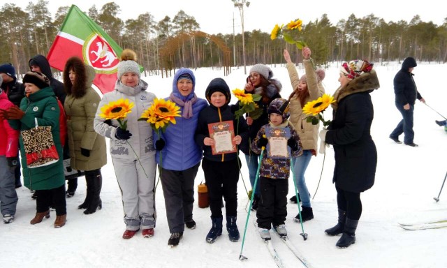 Национально-культурные объединения Лянтора прокатились на лыжах