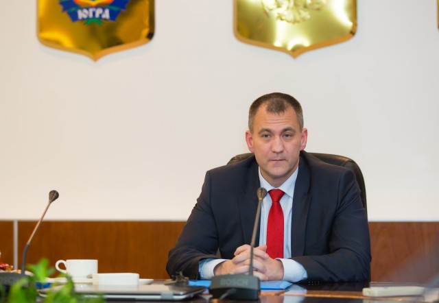 Глава Сургутского района Андрей Трубецкой поздравляет жителей с Днём строителя