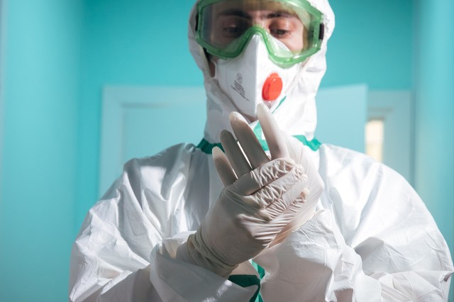 В ХМАО за прошедшие сутки коронавирусом заразились ещё 289 человек