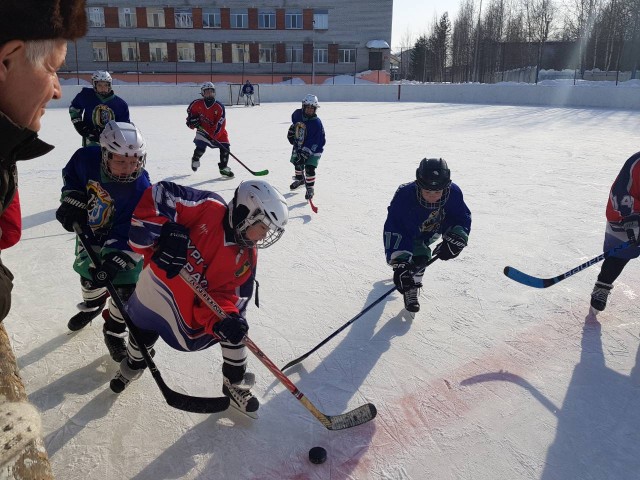 Белоярцы отличились в Первенстве Сургутского района по хоккею