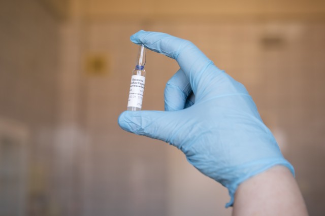 В Сургутском районе 15% жителей уже вакцинировались от коронавируса
