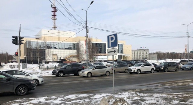 В Сургуте вслед за мэрией эвакуируют филармонию из-за сообщения о минировании