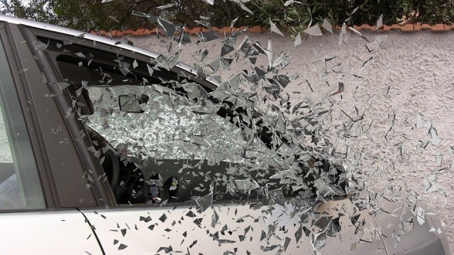 В Челябинске подросток за рулём BMW 5 устроил массовую аварию