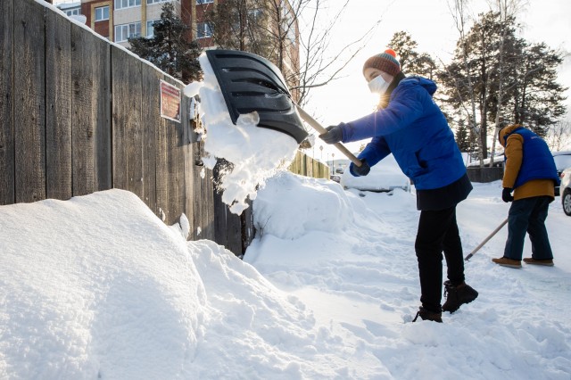 Как волонтёры Барсово помогли ветерану одолеть снежный завал