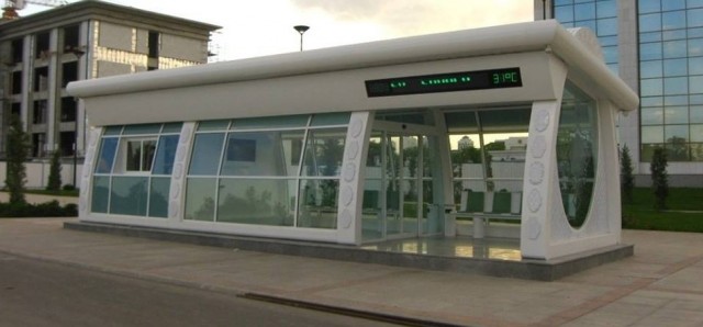 В Сургутском районе жители голосуют за тёплые остановки В Сургутском районе жители голосуют за тёплые остановки