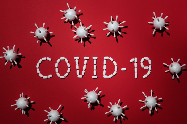 В ХМАО за сутки 52 человека заразились коронавирусом
