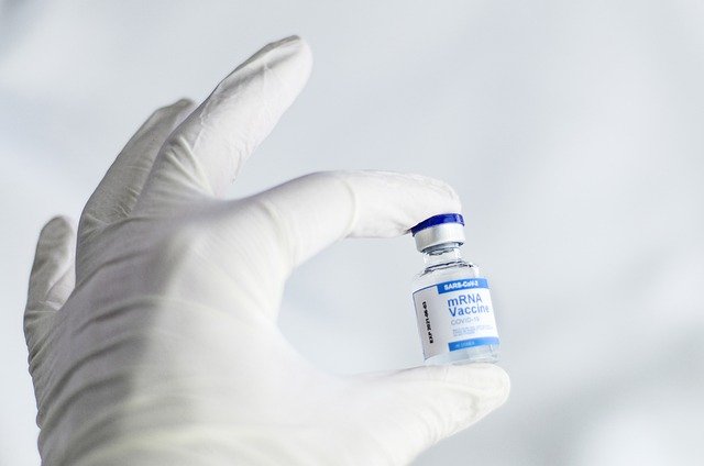 В Кузбассе Минздрав рассказал о вакцинированных пациентах с омикрон-штаммом