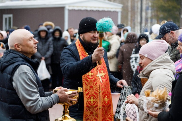 В ХМАО верующие отмечают главный православный праздник – Пасху