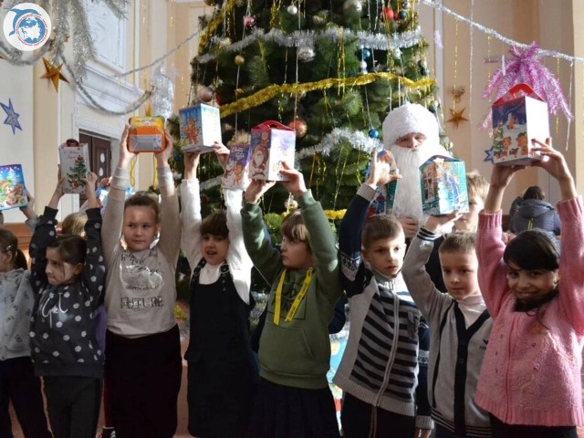 В ХМАО собрали более трех тысяч игрушек для детей из Донбасса